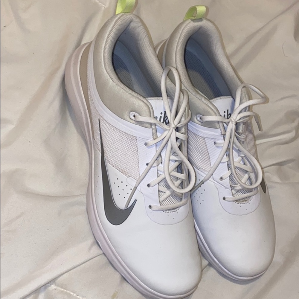 Women’s Nike golf shoes